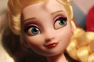 Elsa-Doll-frozen-35277929-1280-853.jpg