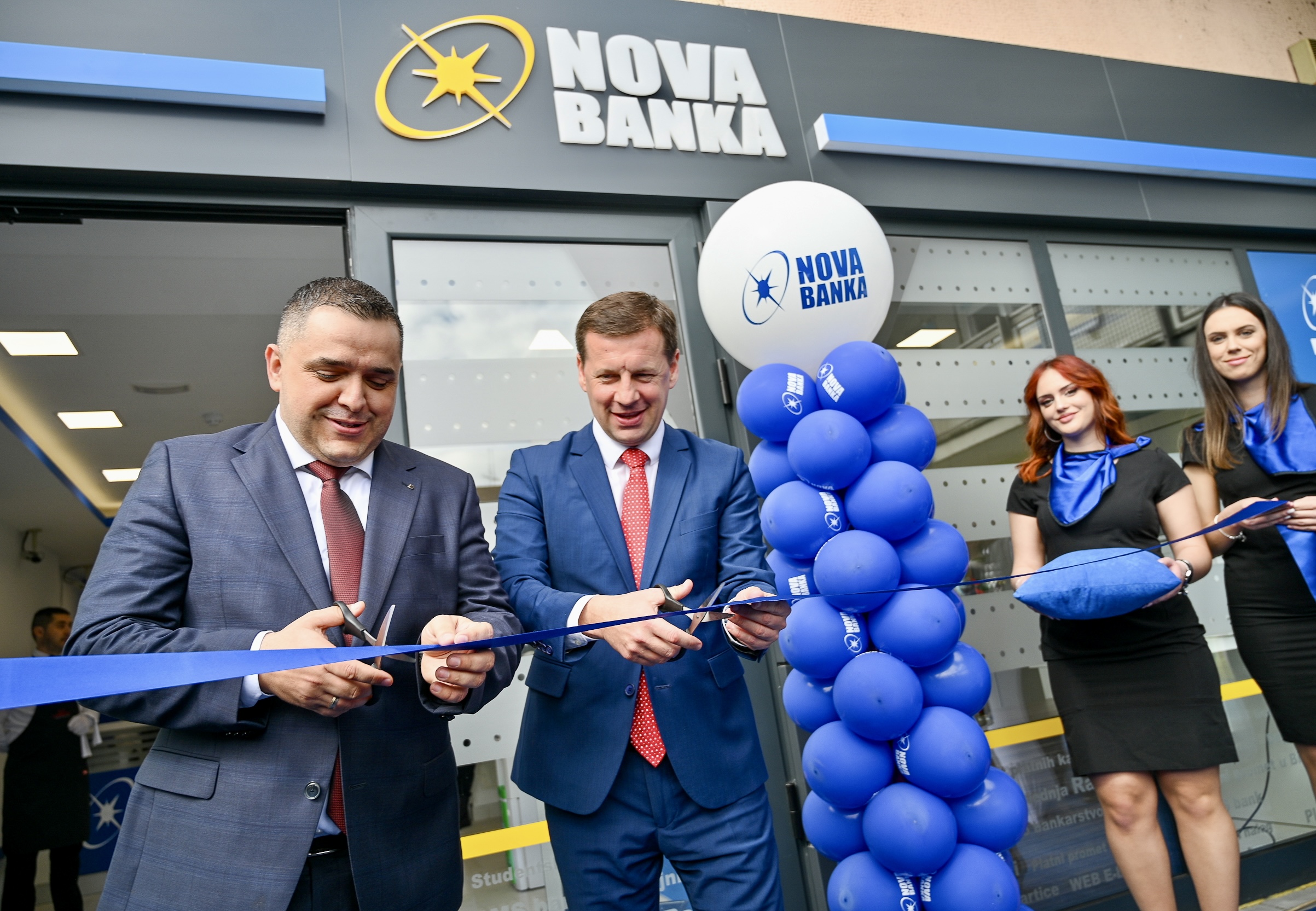 FOTO: Nova banka