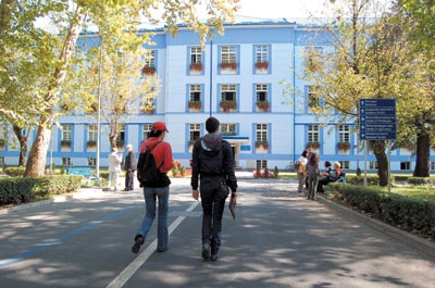 fakulteti