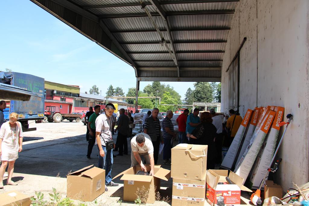 Зворник - пољопривредна механизаци