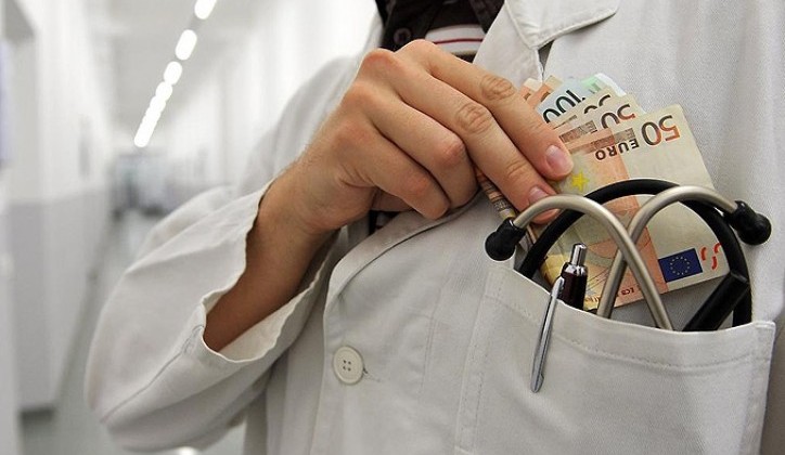 korupcija-zdravstvo-doktor-1